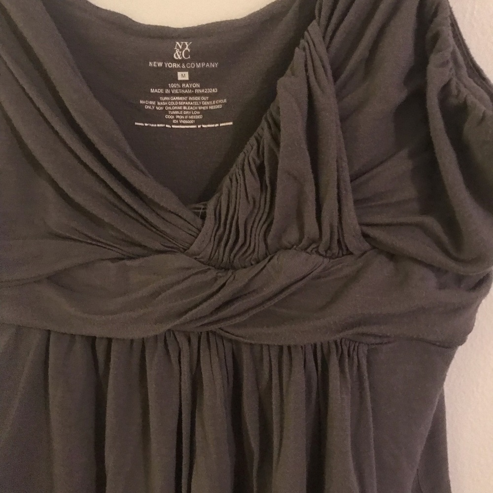 Gray Ruffle V-Neck Tunic Tank - Picture 3 of 4